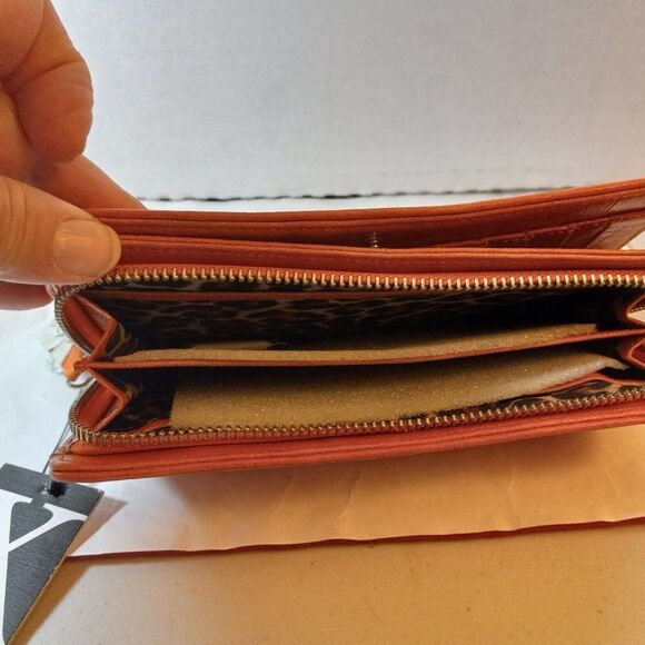New Maxx New York Orange Fuul size Wallet - Picture 4 of 6